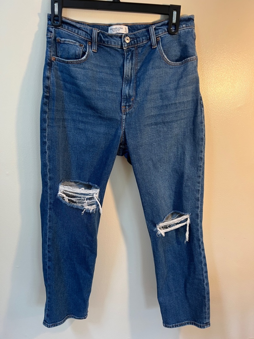 Abercrombie & Fitch Women’s Ankle Straight Ultra High Rise Jeans size 32, 14R